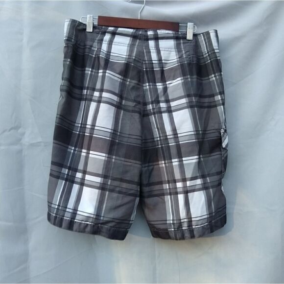 2 mens swim shorts size large speedo/ old Navy - Picture 6 of 7
